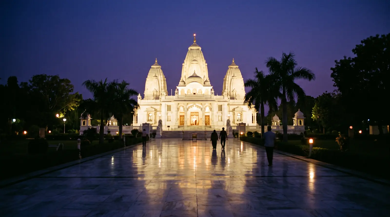 Birla Mandir — evening aarti